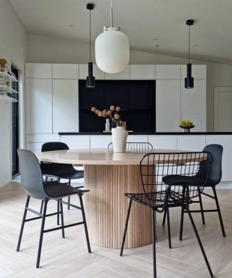 Ruokailuryhmä liittyy tyylikkäästi osaksi keittiön sisustusta